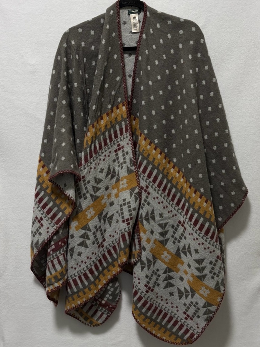 Roots Grey Patterned Poncho